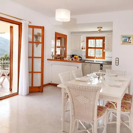 Holiday home Cabanyes By Interhome